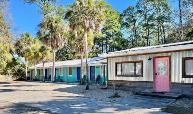 The Panacea Motel Buitenkant foto